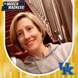 Meet your Posher, Larissa